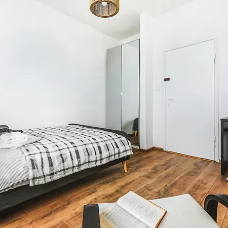 Apartment Przestrzen W Samym Centrum